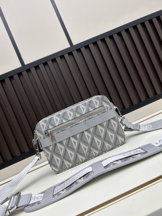 Dior 206 22 5x15x5cm ss31 2014074 Dior 206 22 5x15x5cm ss31 2014074