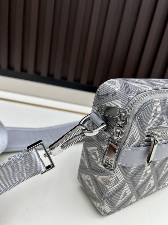 Dior 206 22 5x15x5cm ss36 2014069 Dior 206 22 5x15x5cm ss36 2014069