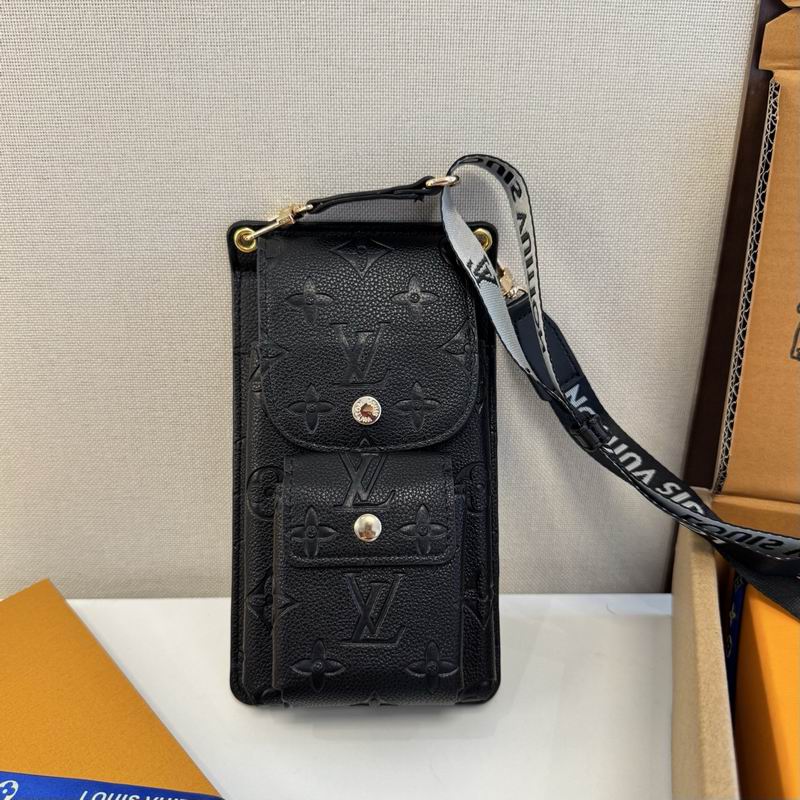 LV Phone Bag 43 (17) 3790164 LV Phone Bag 43 (17) 3790164