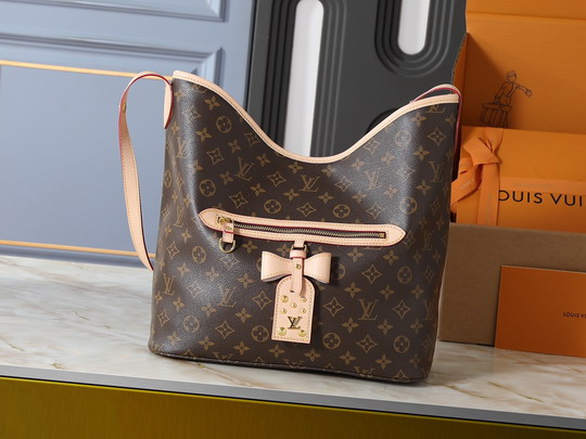 Lineup M27582 34 5x26x13cm ss2 2015240 Lineup M27582 34 5x26x13cm ss2 2015240