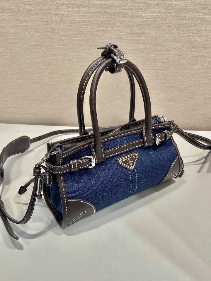 Prada 1BA486 23 5x12x9cm AP4 2013708 Prada 1BA486 23 5x12x9cm AP4 2013708