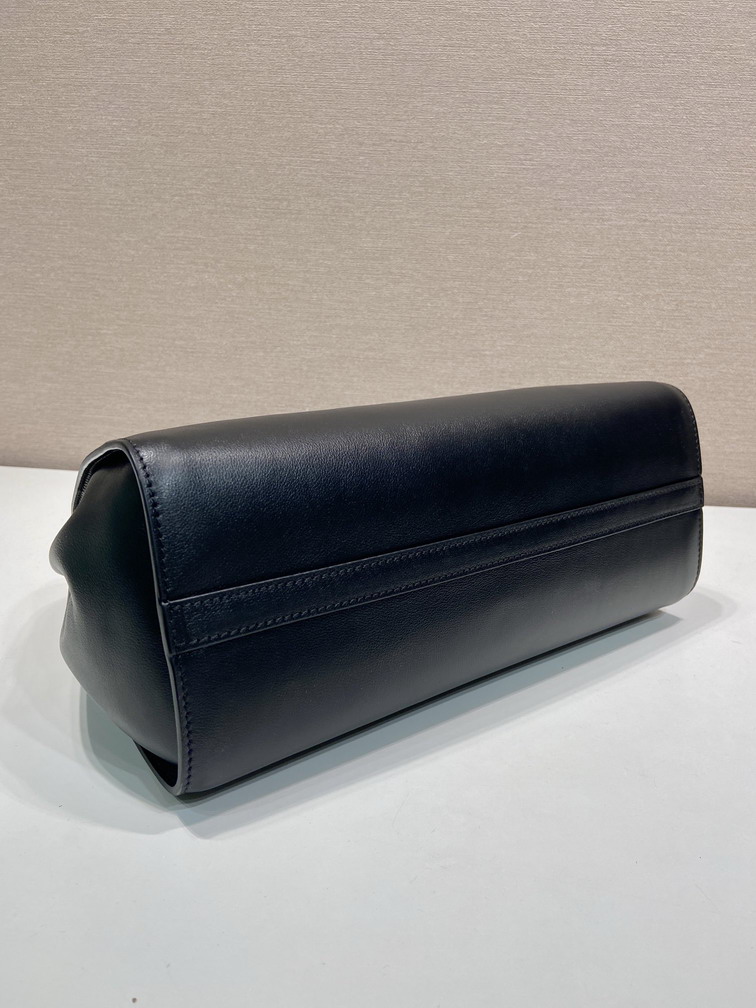 Prada 1BG606 34x23x13cm AP16 2013833 Prada 1BG606 34x23x13cm AP16 2013833