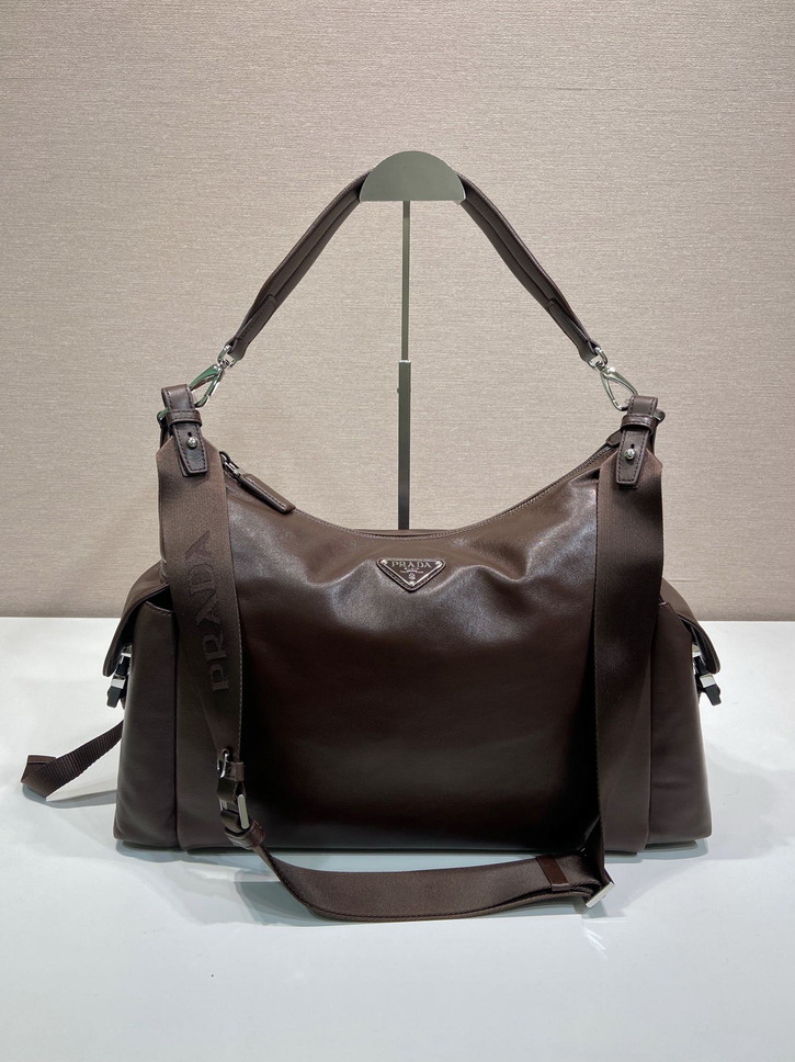 Prada Explore 2VH204 43x29 5x15cm AP2 2013959 Prada Explore 2VH204 43x29 5x15cm AP2 2013959